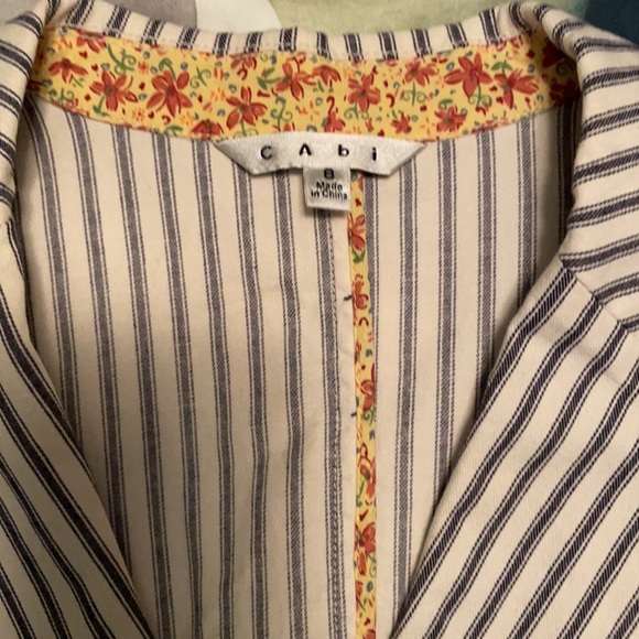 CAbi pinstripe cream/blue blazer size 8 - Picture 4 of 9